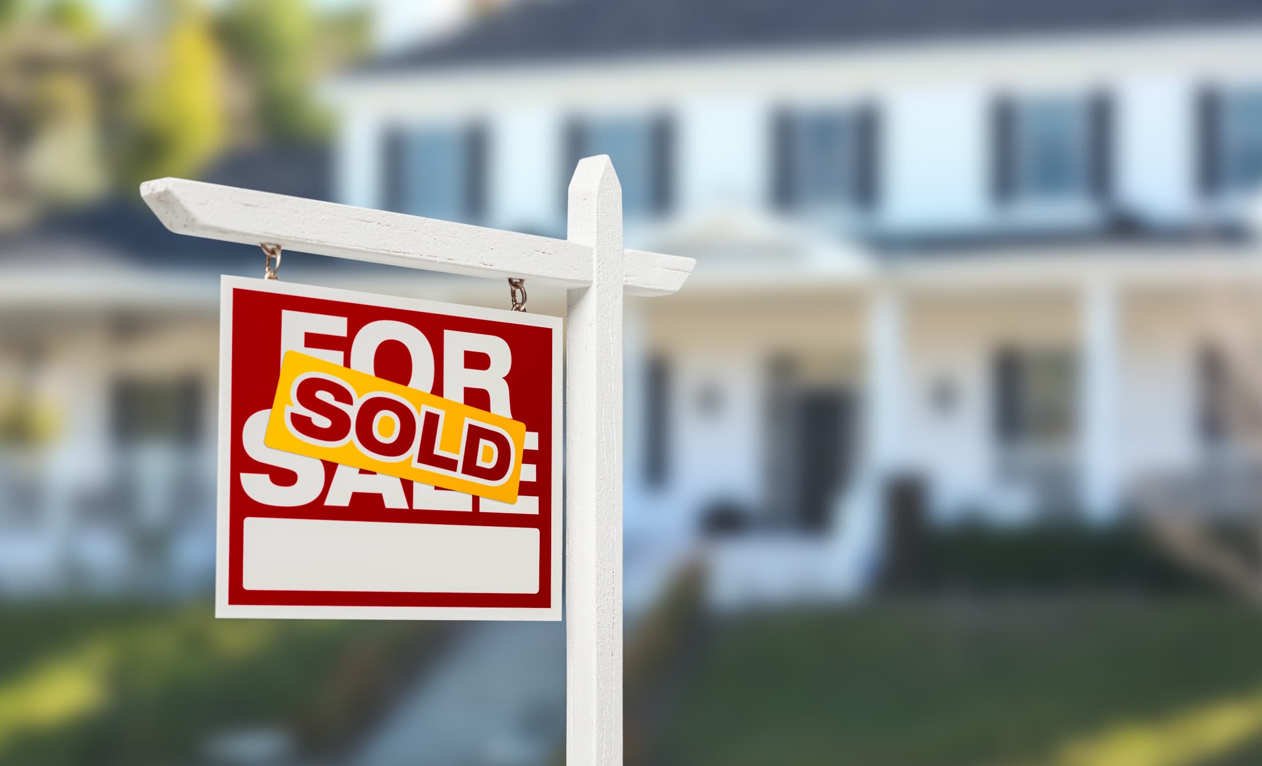 Home for sale, Selling a home, Home sale, real estate, home seller, home buyer, buying a home, dream home, home with a for sale sign